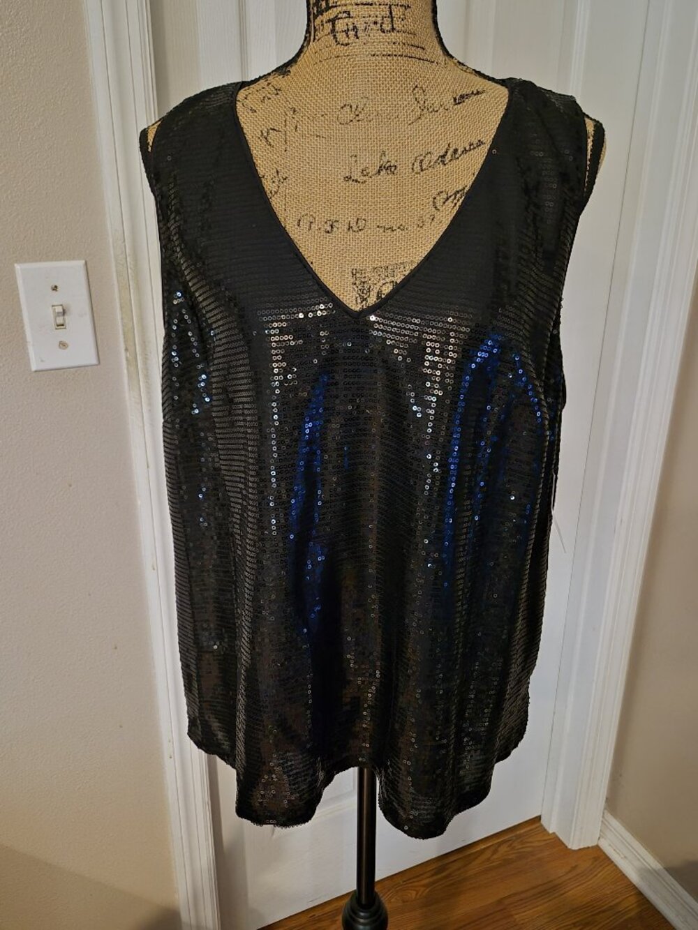 NWT Nine West Black Sequin Top Size XL